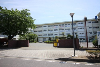 伊勢崎市立第一中学校の画像1