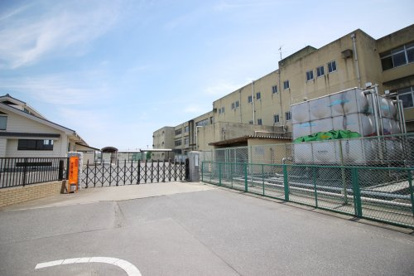 伊勢崎市立殖蓮中学校の画像1