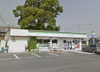 ファミリーマート細野東国定店の画像1