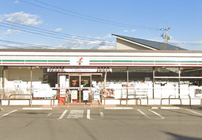 セブンイレブン 伊勢崎流通団地東店の画像1