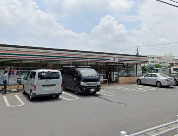 セブンイレブン 伊勢崎伊与久北店の画像1