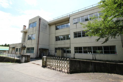 渋川市立渋川西小学校の画像1