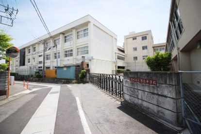 渋川市立古巻中学校の画像1