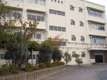 横浜市立綱島小学校の画像1