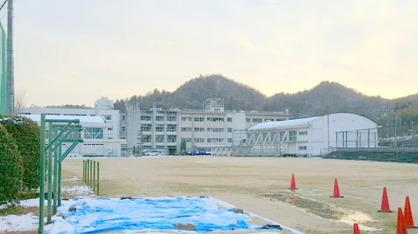 宝塚市立　西谷中学校の画像1