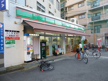 ローソンストア100 東淀川淡路店の画像1