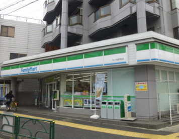 ファミリーマート 竹ノ塚駅西店の画像1
