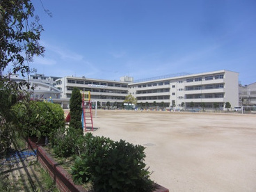 大東市立四条小学校の画像1