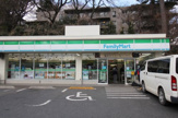 ファミリーマート 用賀の杜店