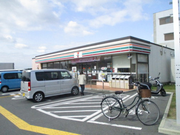 セブン−イレブン 堺下黒山店の画像1