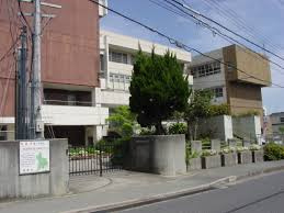 箕面市立 第二中学校の画像1