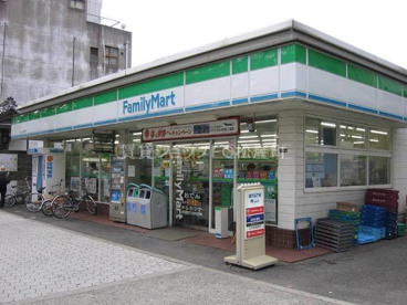 ファミリーマート天王寺生玉町店の画像1