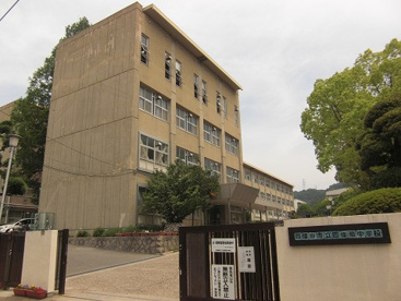 四條畷市立四條畷中学校の画像1