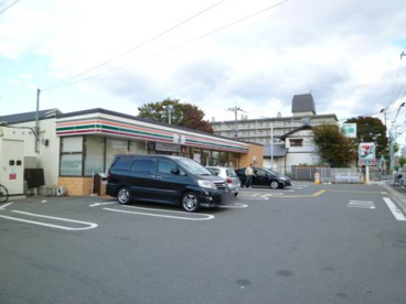 セブン−イレブン外環横大路店の画像1