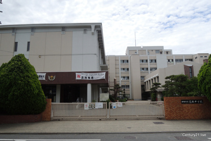 伊丹市立荒牧中学校の画像1