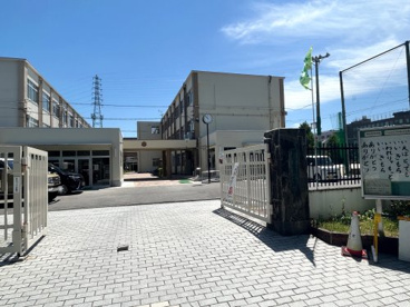 葛野小学校の画像1