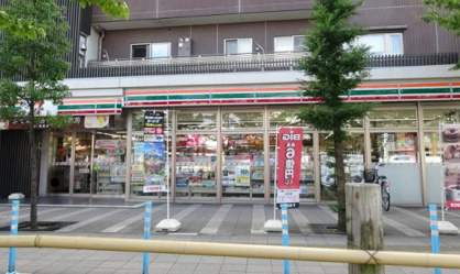 セブンイレブン 足立西新井さくら参道店の画像1