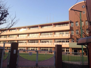 梅島小学校の画像1