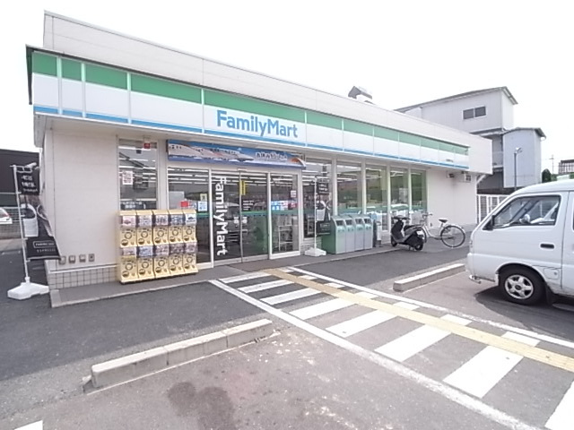 ファミリーマート　四條畷中野店の画像