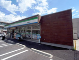 ファミリーマート　四條畷岡山東店