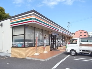 セブンイレブン大東谷川２丁目店の画像1