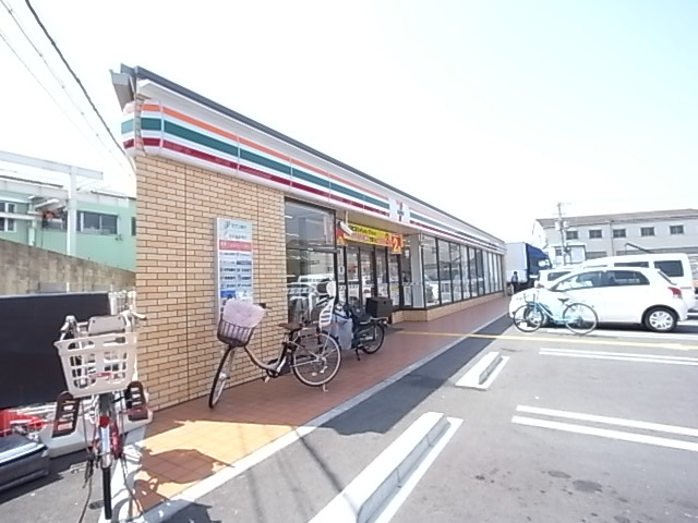 セブンイレブン大東御領３丁目店の画像
