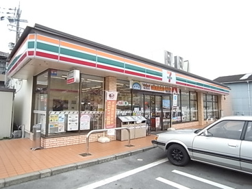セブンイレブン大東市中垣内５丁目店の画像1