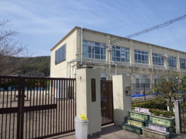 京都市立 金閣小学校の画像1