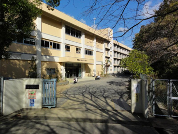 明石市立朝霧中学校の画像1