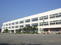 大和市立西鶴間小学校