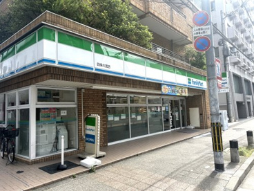 ファミリーマート四条大宮店の画像1