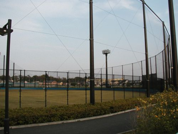 横浜市瀬谷本郷公園野球場の画像1
