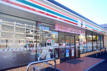  セブンイレブン篠崎町7丁目の画像1