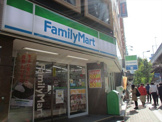 ファミリーマート堂山町店