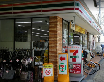 セブンイレブン 大阪三泉市場通店の画像1