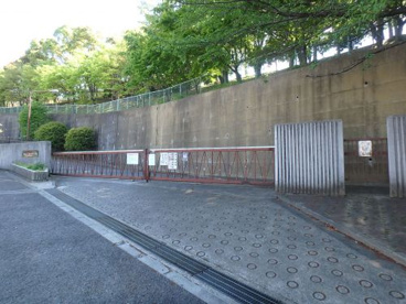 川崎市立南菅中学校の画像3