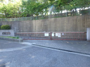 川崎市立南菅中学校の画像4