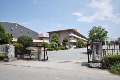 藤岡市立東中学校の画像1