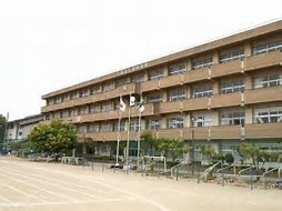 上尾市立東中学校の画像1