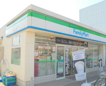 ファミリーマート 坂下二丁目店の画像1