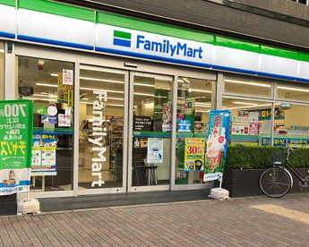 ファミリマート中央月島３丁目店の画像1