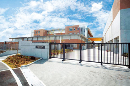 箕面市立彩都の丘学園（箕面市立彩都の丘小・中学校）の画像1