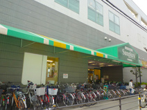 サンプラザ八尾南駅前店