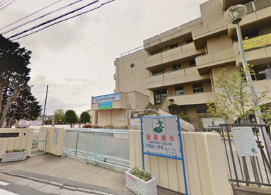 三郷市立早稲田小学校の画像1