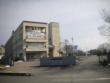 寄居中学校の画像1