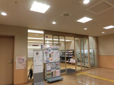 東図書館の画像1