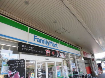 ファミリーマート堺北野田駅前店の画像1