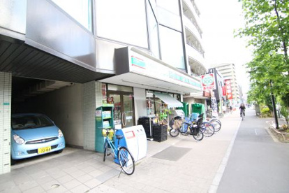 ローソンストア100 東葛西六丁目店の画像1