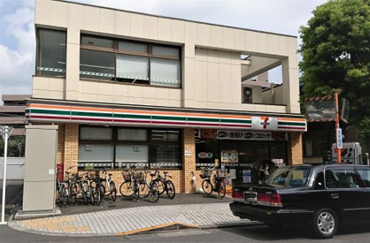 セブンイレブン 西国分寺駅南口店の画像1