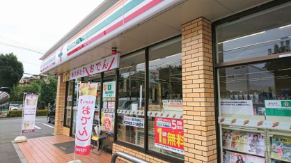 セブンイレブン国立学園通りの画像1